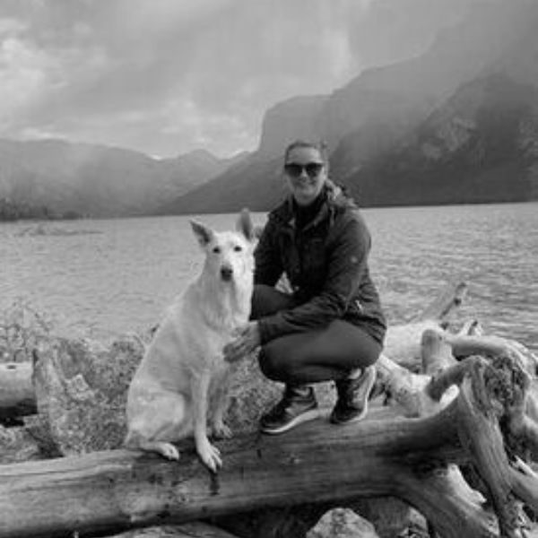 Nicole Gigian - Director of Operations at West Springs Veterinary Hospital